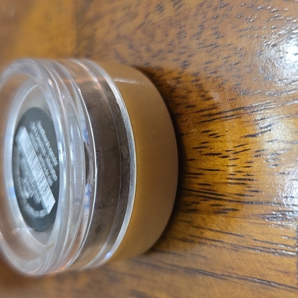 Eye color, Bare Minerals- Magnificent pearl - Picture 9 of 9